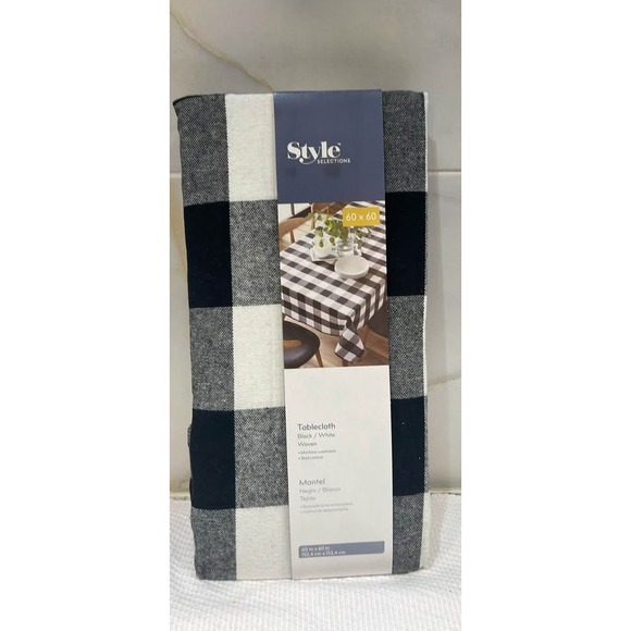 00101 - Style Selections Black White Plaid Square Tablecloth 60x60 – New - Picture 1 of 3